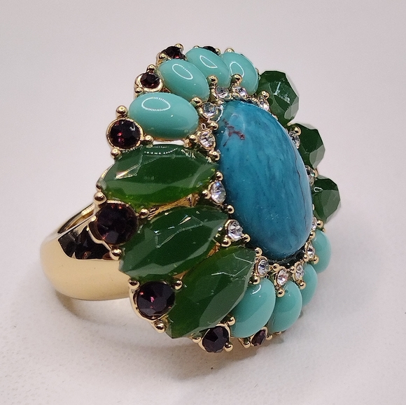 Large multi stone ring size 7 Gold Tone - Picture 4 of 13